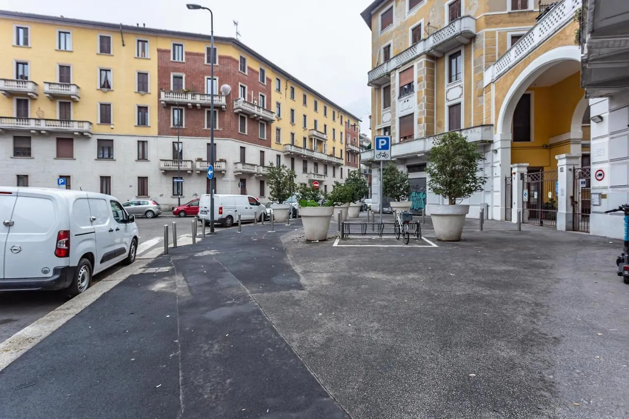 Isola Cozy Studio - M3 Maciachini & Zara Underground Apartment Milan Italy